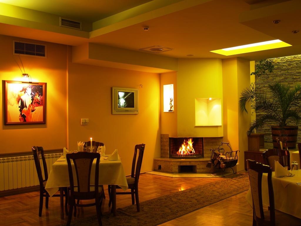 Bozukova House Hotel Sliven Luaran gambar
